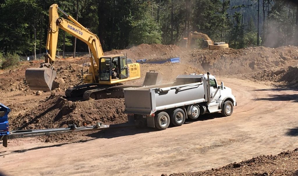 A plume of dust is blown across the East 40th Water Project site. Photo courtesy Mark Robinowitz.