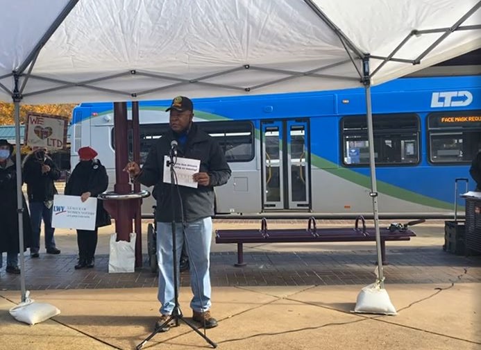 Sen. James Manning speaks in support of bus drivers at Eugene Station on Nov. 9 (Video courtesy BEST).
