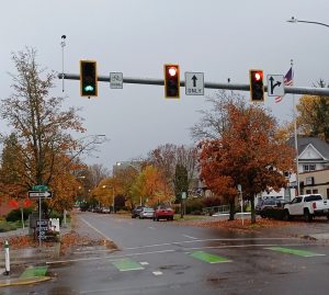 The new bike signals on 13th Avenue's cross streets are creating dangerous conditions for cyclists, neighborhood leaders said. This signal is for northbound cyclists on High Street.
