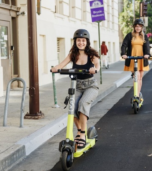 Eugene's e-scooter program to shut down after manufacturer's surprise  closure - OPB